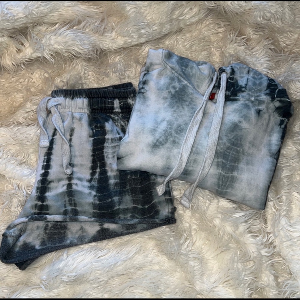 Matching shorts set